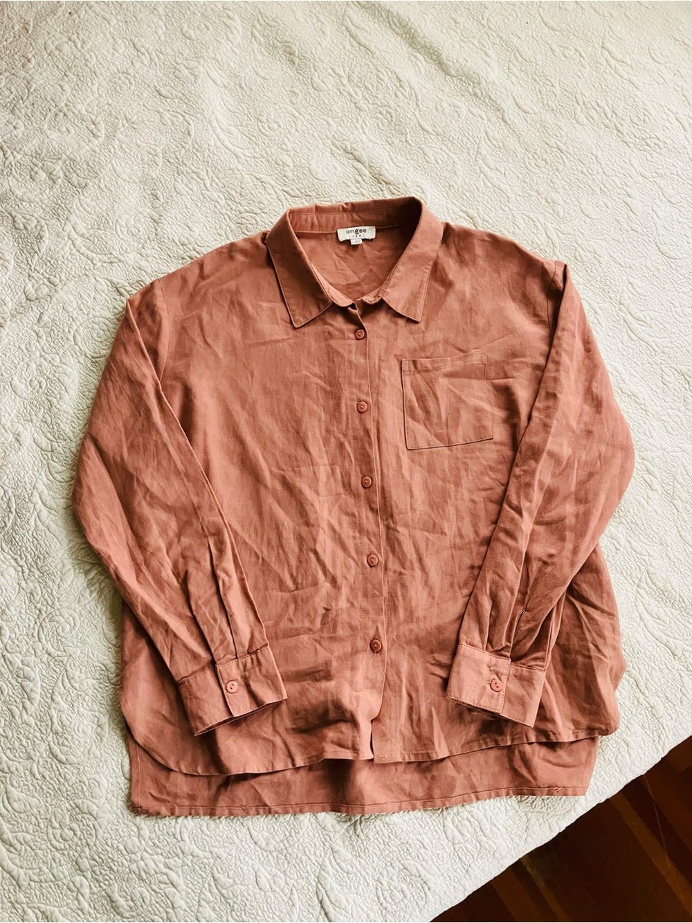 Umgee linen blend blouse